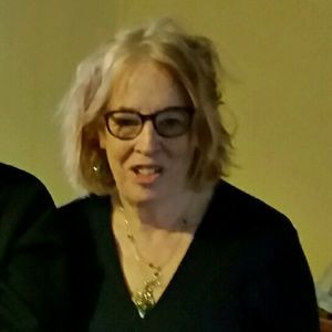 Meet your Posher, Suzanne